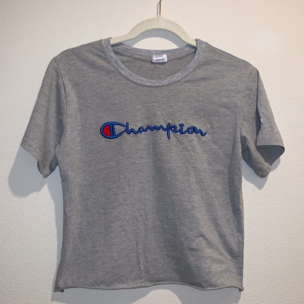 CROPPED CHAMPION TEE